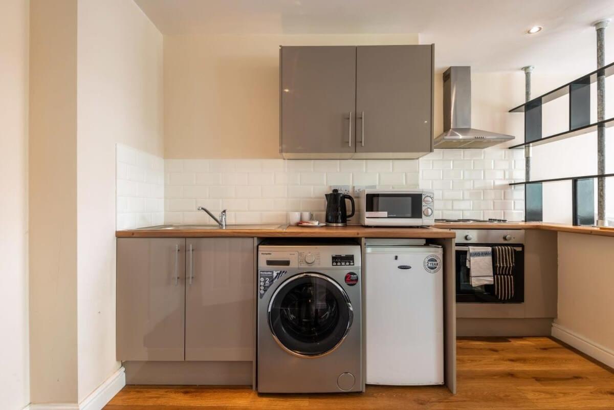 Modern & Bright Budget Studio In Central Doncaster Apartment Exterior photo
