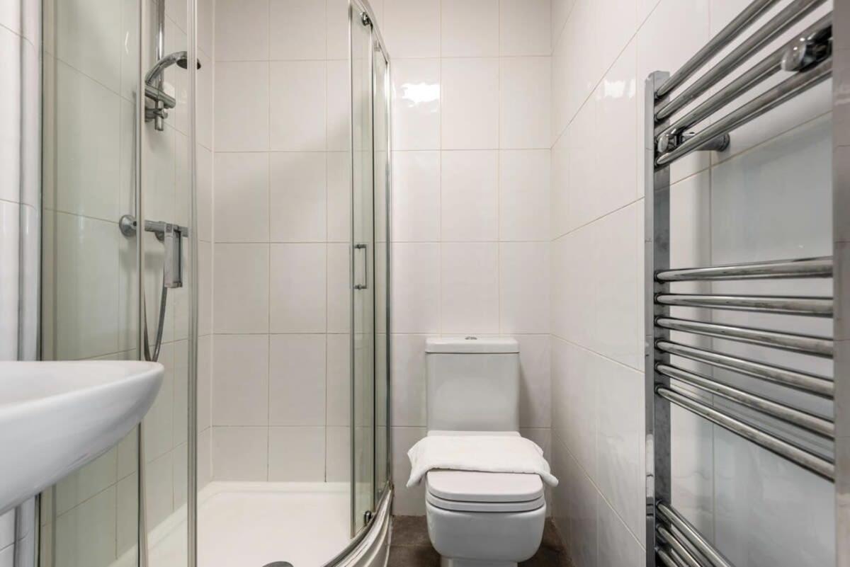 Modern & Bright Budget Studio In Central Doncaster Apartment Exterior photo